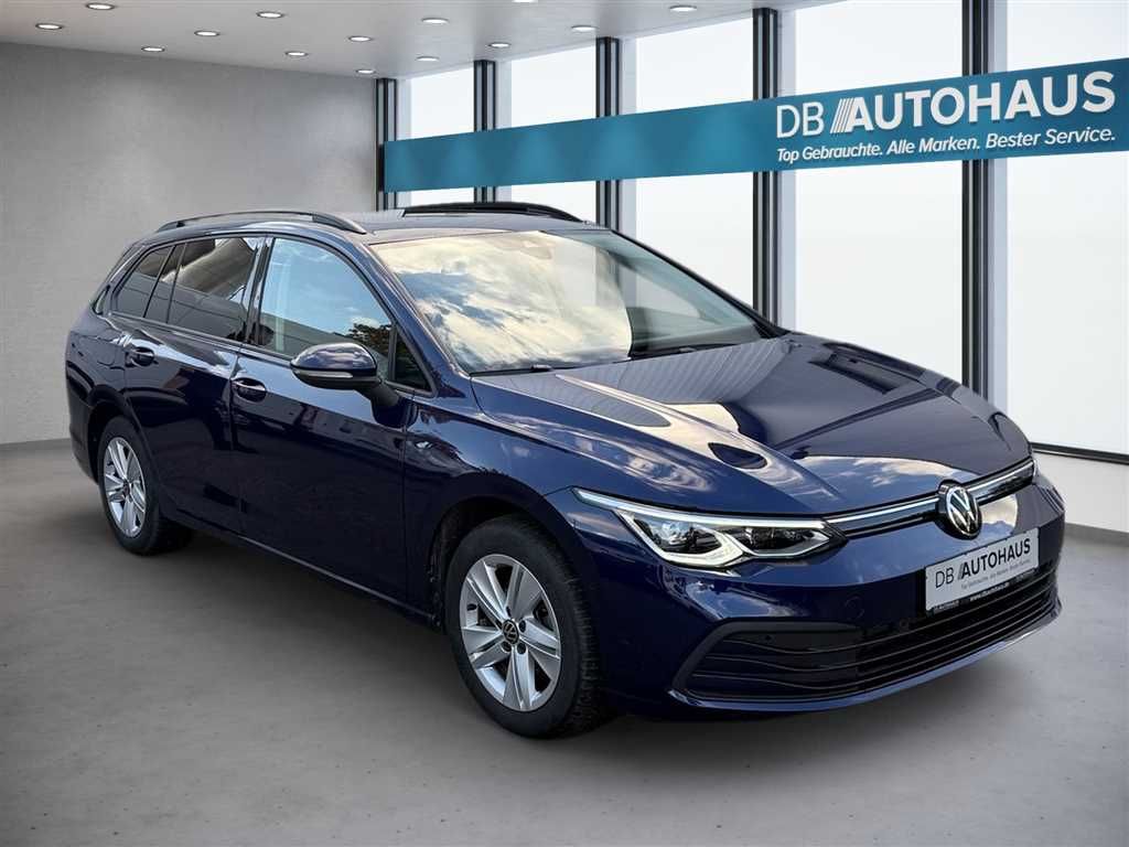 Volkswagen Golf 2024 г. Синий, пробег 26383 км