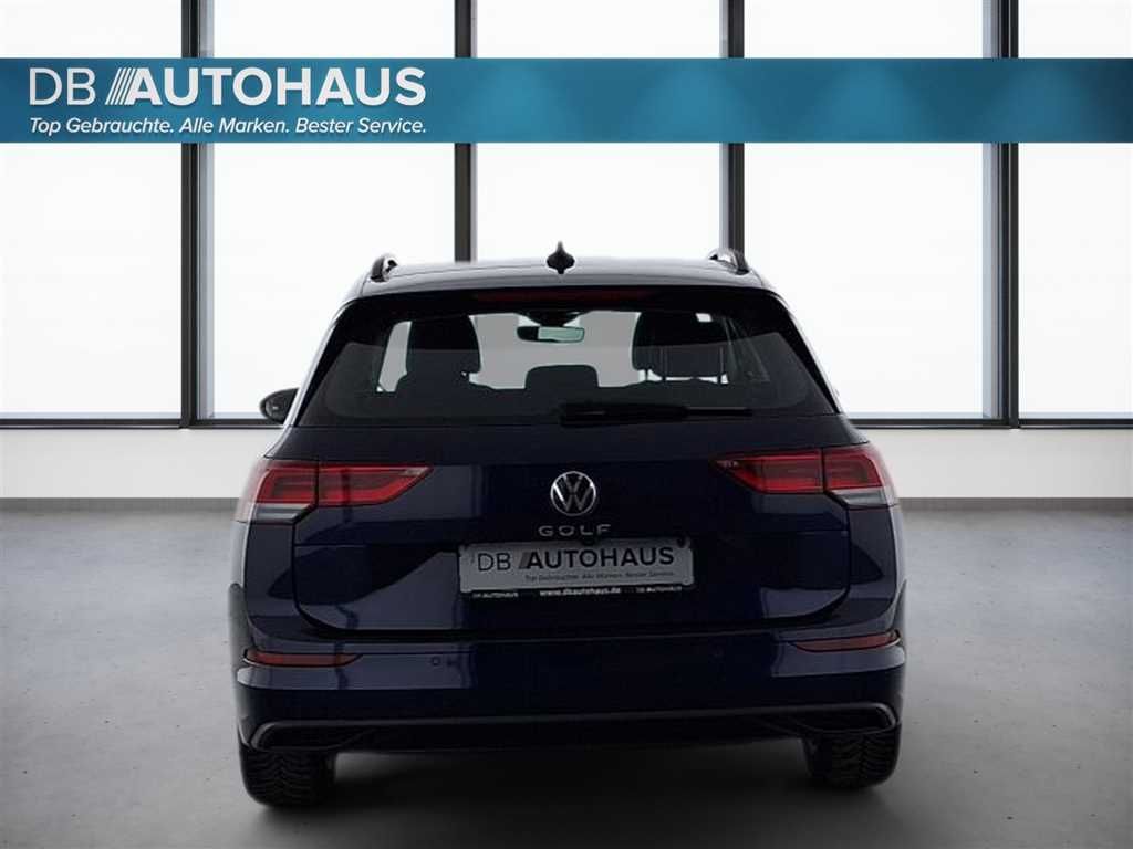 Volkswagen Golf 2023 г. Синий, пробег 59150 км