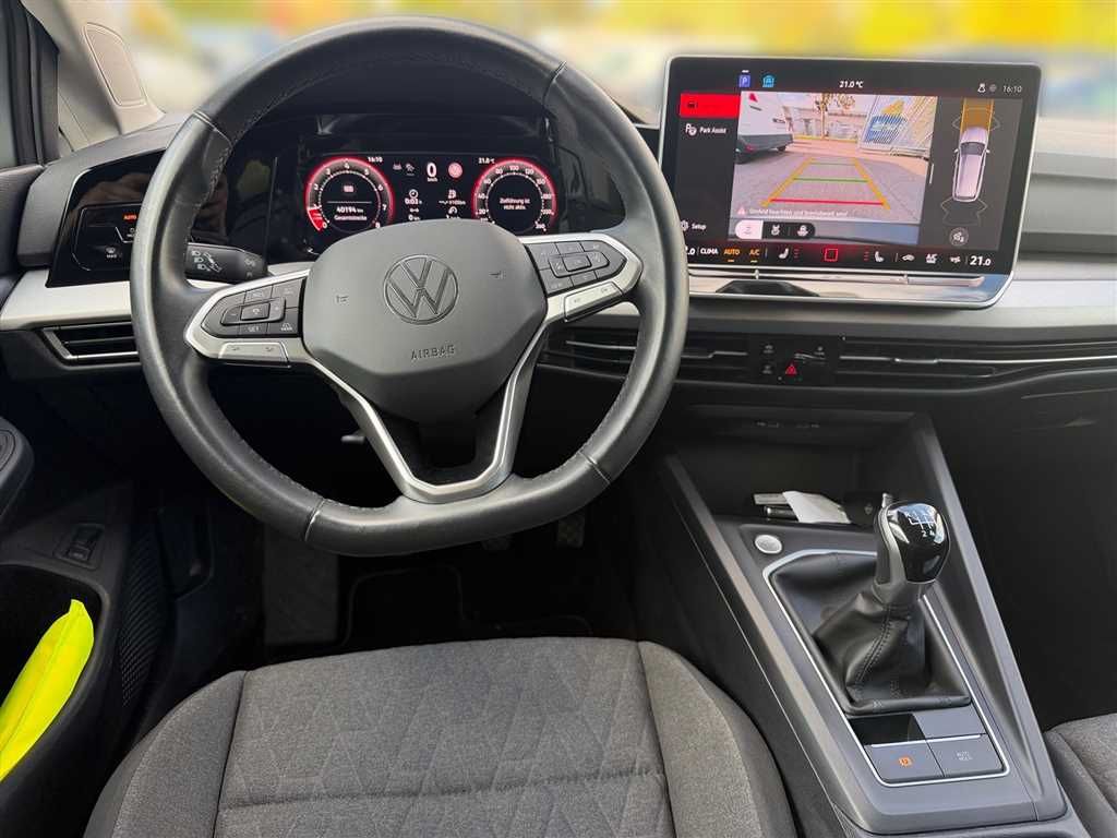 Volkswagen Golf 2025 г. Серебристый, пробег 40190 км