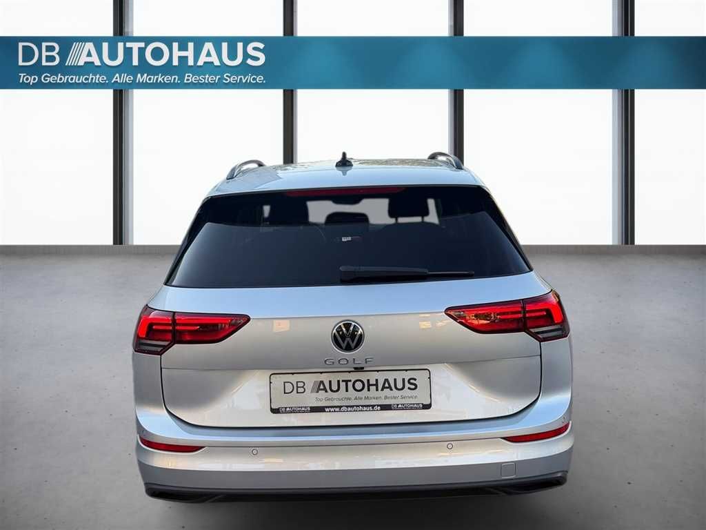 Volkswagen Golf 2024 г. Серебристый, пробег 29726 км