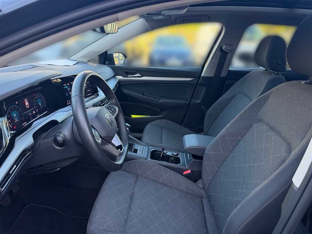 Volkswagen Golf 2024 г. Чёрный, пробег 24473 км