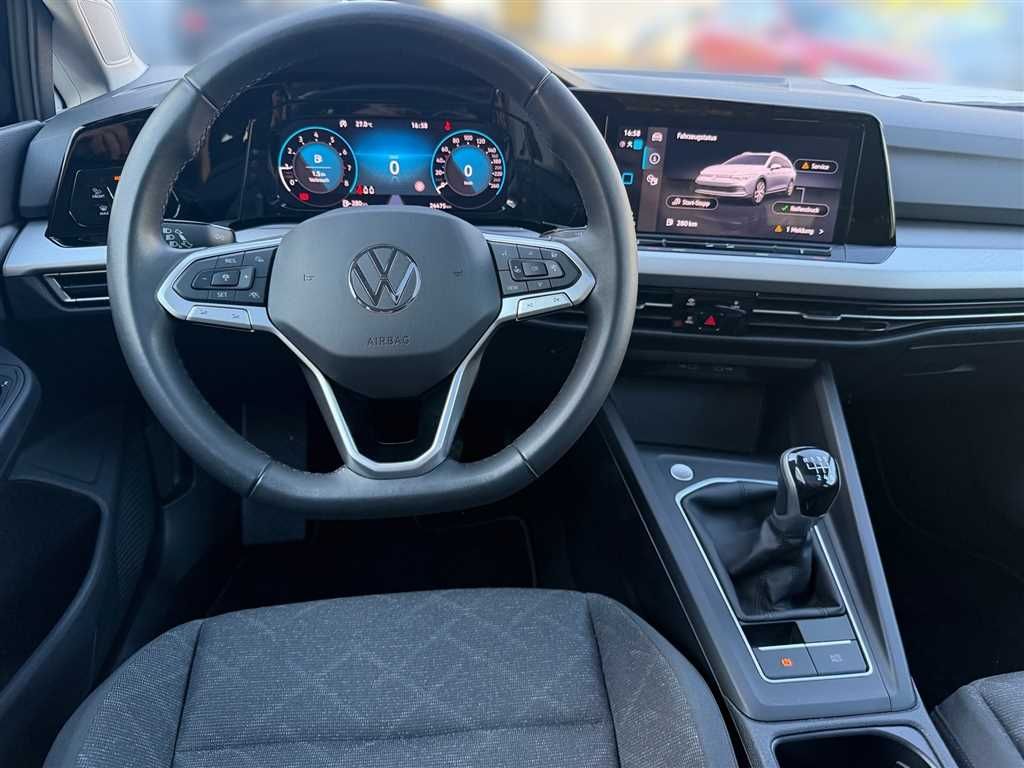 Volkswagen Golf 2024 г. Чёрный, пробег 24473 км