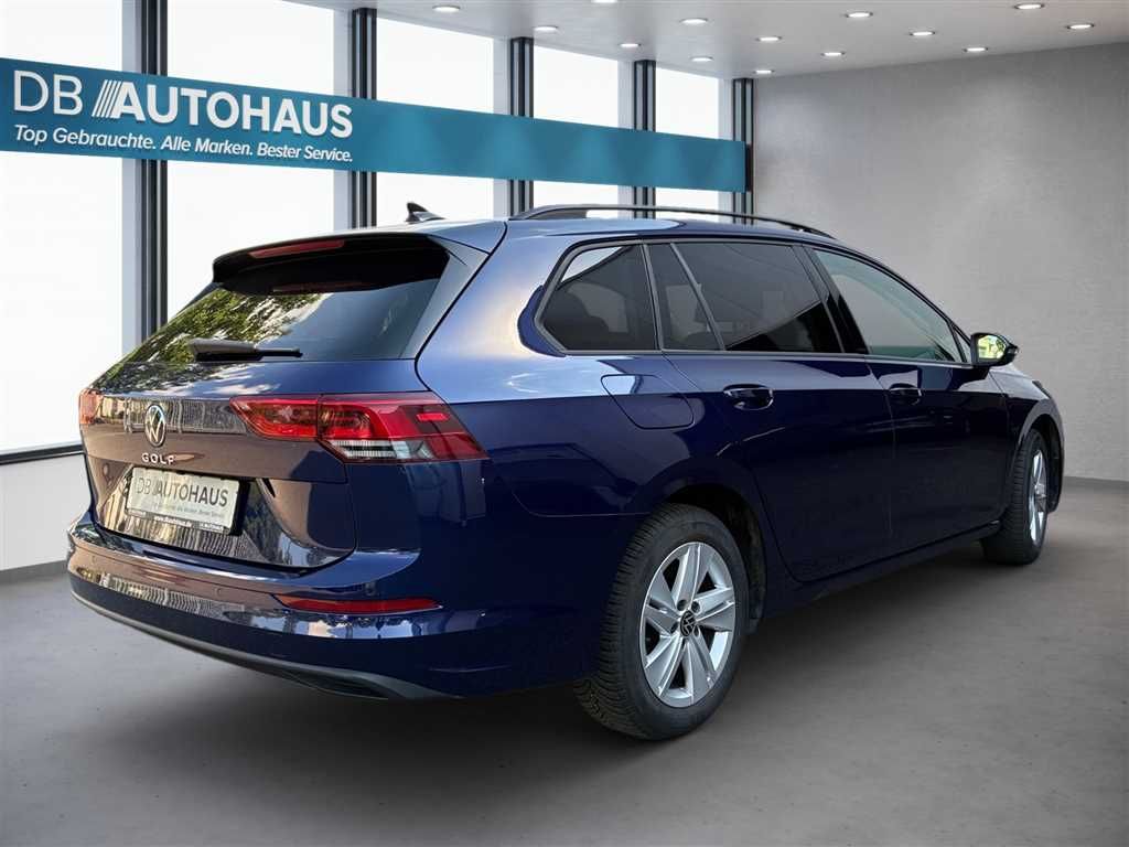Volkswagen Golf 2024 г. Синий, пробег 48870 км