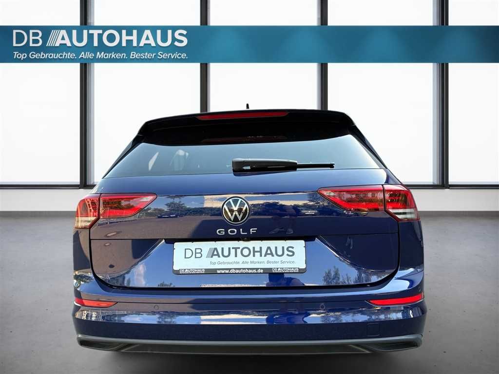 Volkswagen Golf 2024 г. Синий, пробег 48870 км