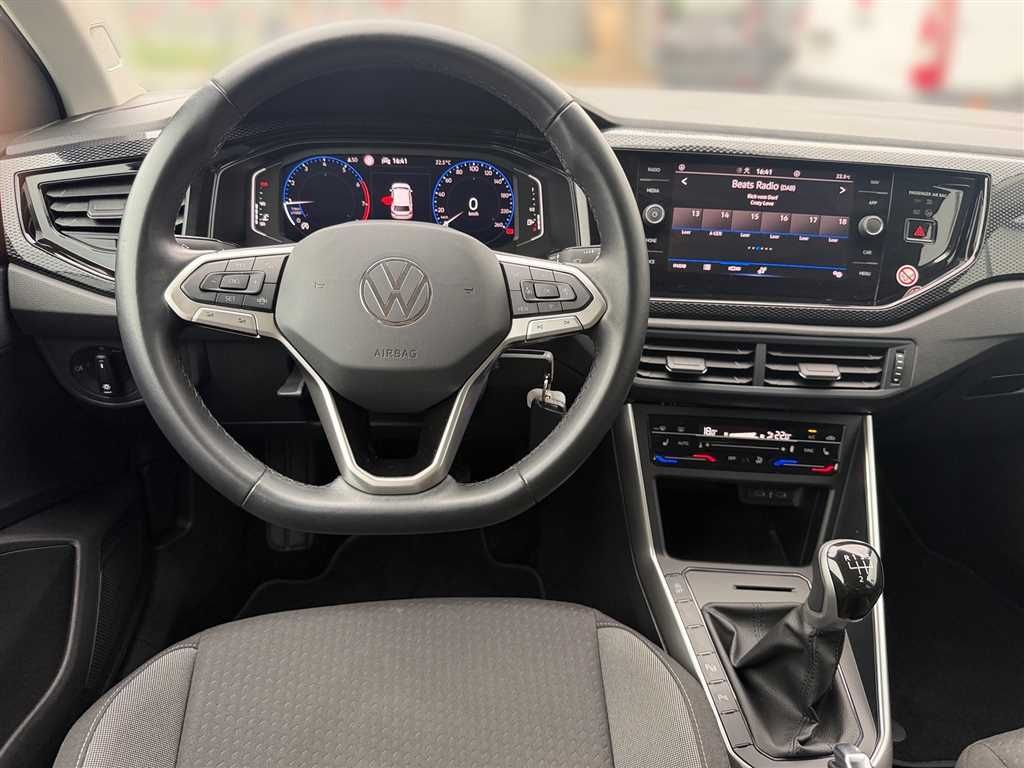 Volkswagen Polo 2024 г. Белый, пробег 25207 км