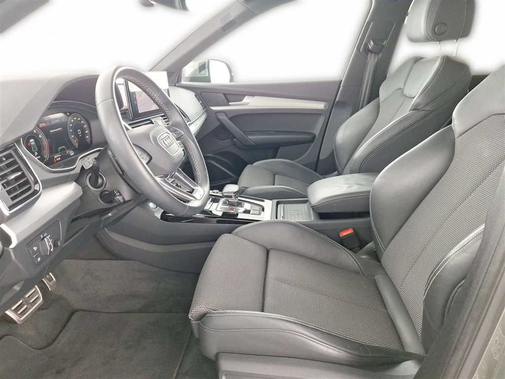 Audi Q5 2024 г. Серый, пробег 58565 км