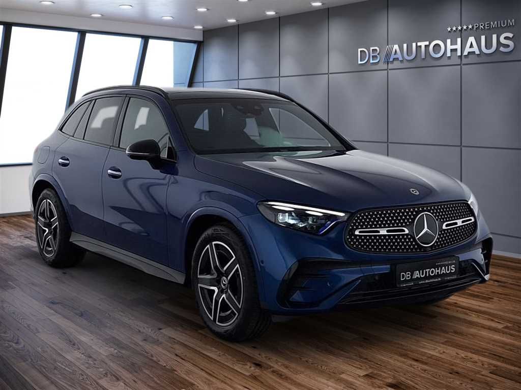 Mercedes-Benz GLC 300 2025 г. Синий, пробег 10040 км
