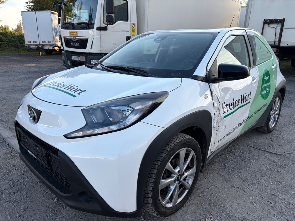 Toyota AYGO (X) 2024 г. Белый, пробег 44951 км