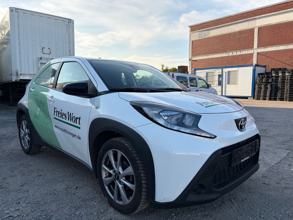 Toyota AYGO (X) 2024 г. Белый, пробег 44951 км