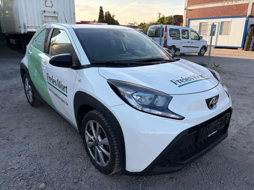 Toyota AYGO (X) 2024 г. Белый, пробег 44951 км