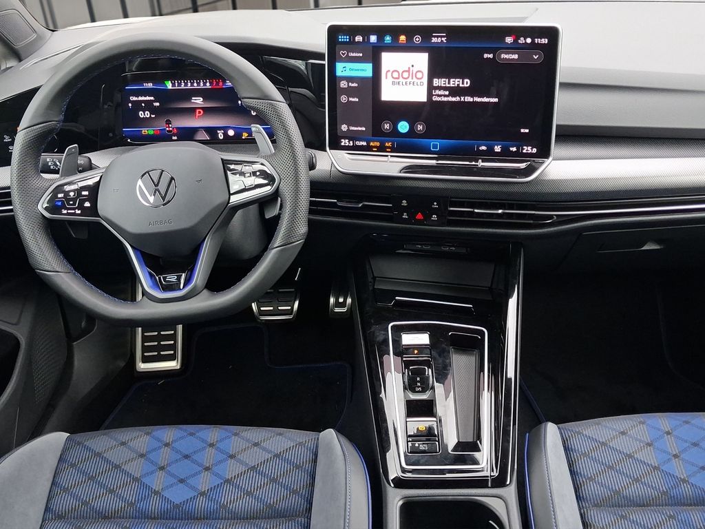 Volkswagen Golf 2026 г. Белый, пробег 25 км