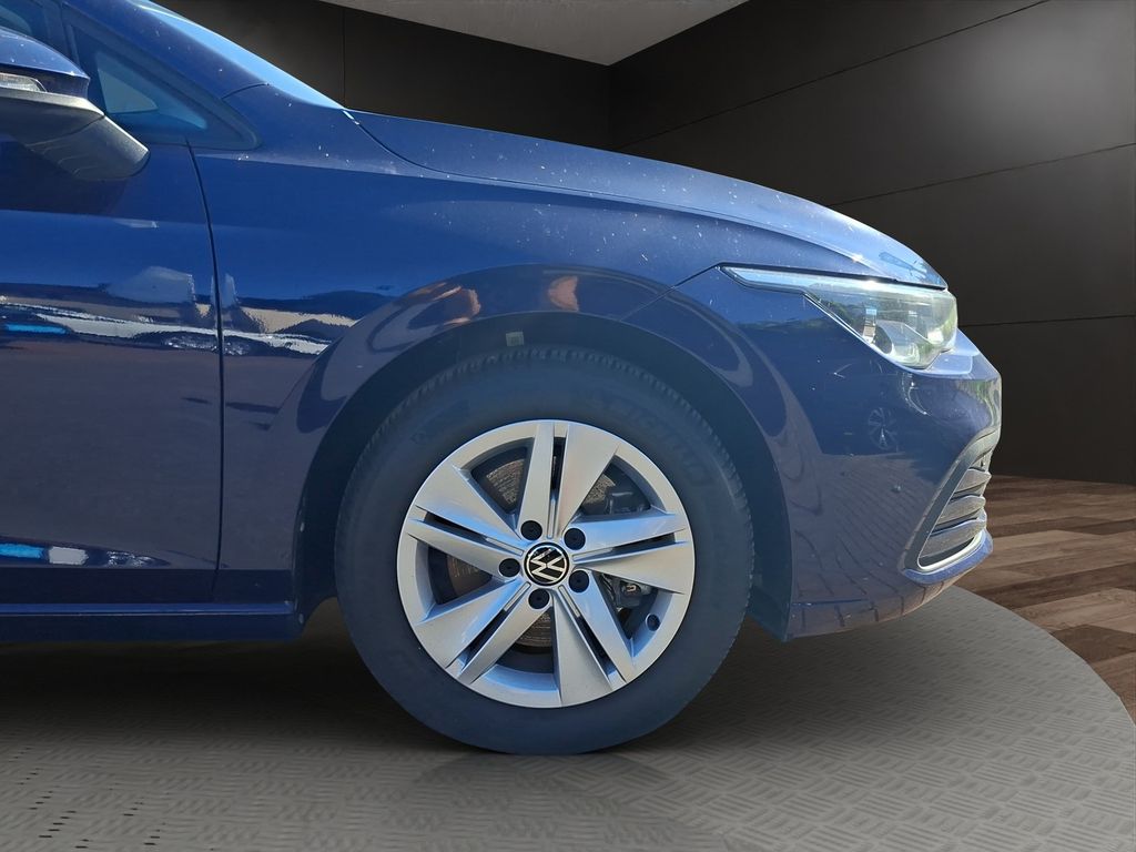 Volkswagen Golf 2022 г. Синий, пробег 40636 км