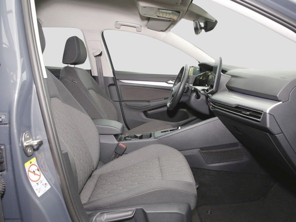 Volkswagen Golf 2025 г. Серый, пробег 28150 км