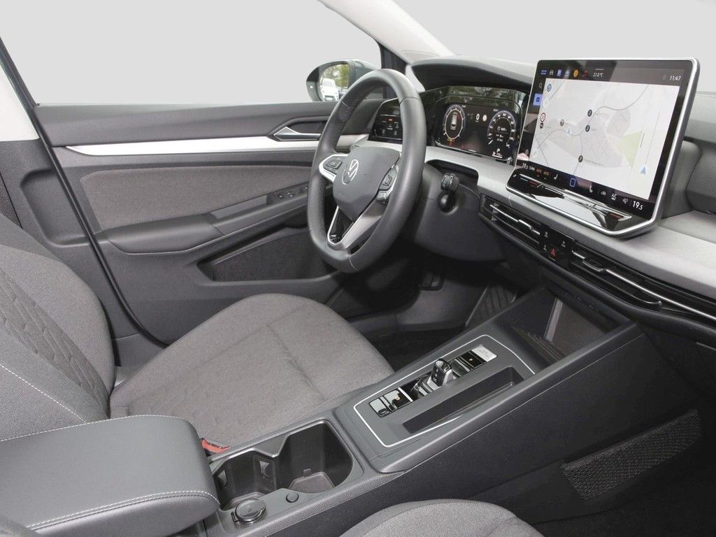 Volkswagen Golf 2025 г. Серый, пробег 28150 км