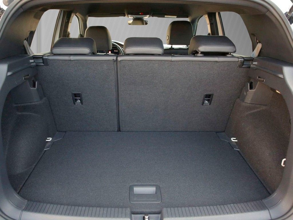 Volkswagen T-Cross 2023 г. Белый, пробег 32020 км