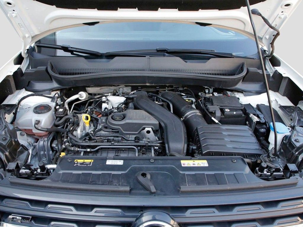 Volkswagen T-Cross 2023 г. Белый, пробег 32020 км