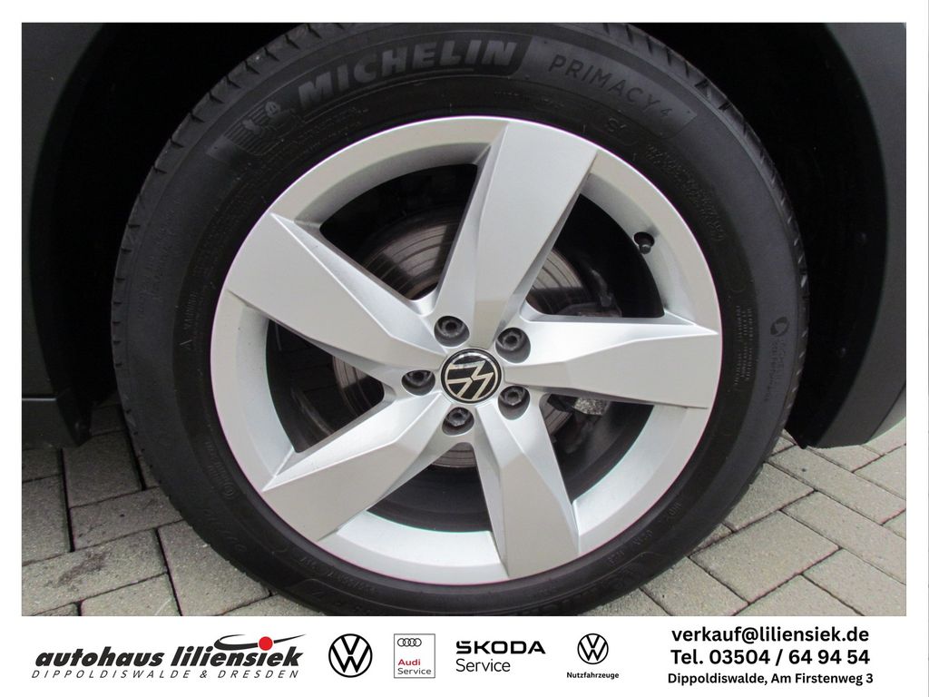 Volkswagen T-Cross 2023 г. Белый, пробег 39595 км
