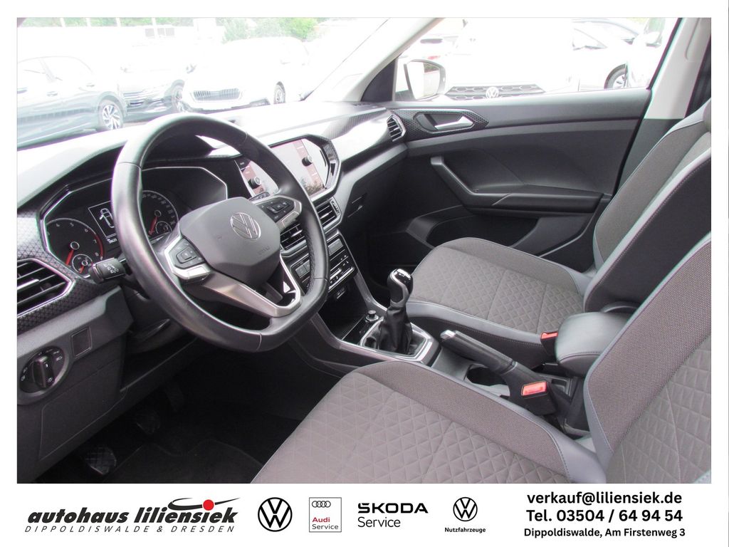 Volkswagen T-Cross 2023 г. Белый, пробег 39595 км