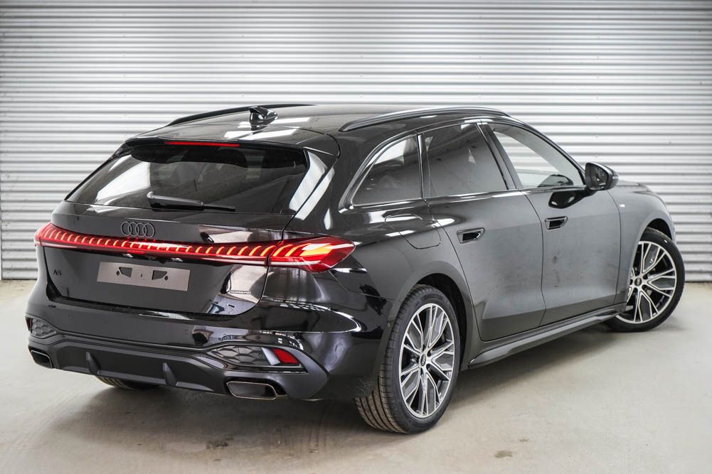 Audi A5 2026 г. Чёрный, пробег 20 км