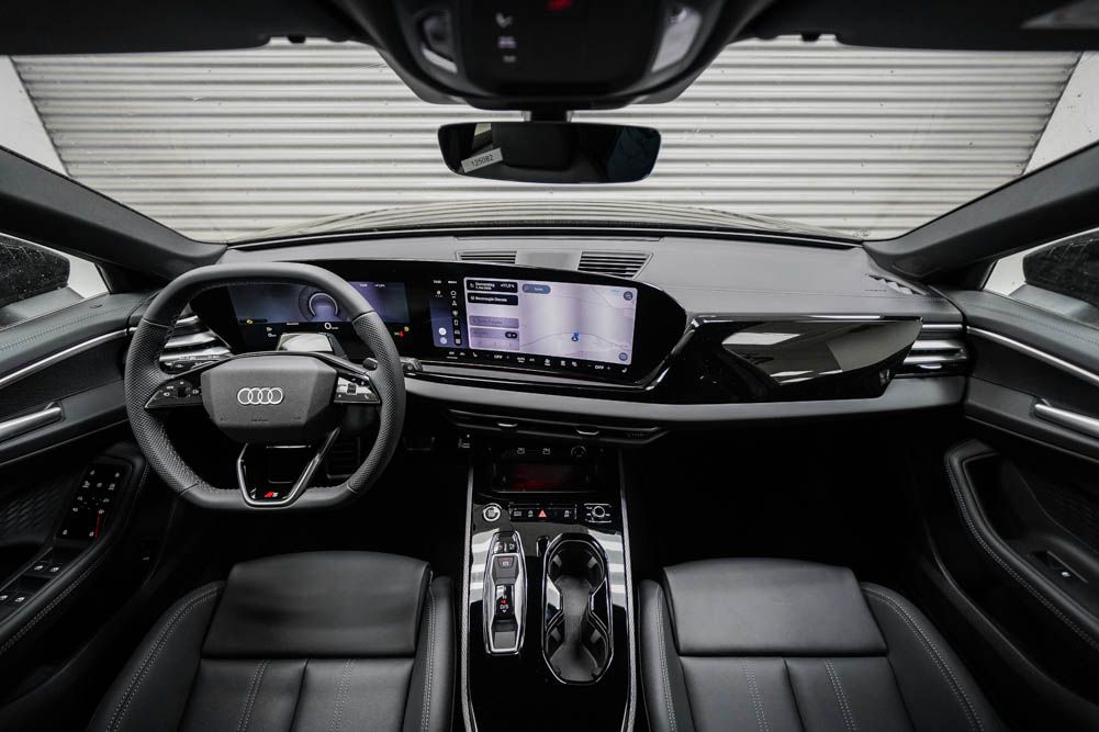 Audi A5 2026 г. Чёрный, пробег 20 км