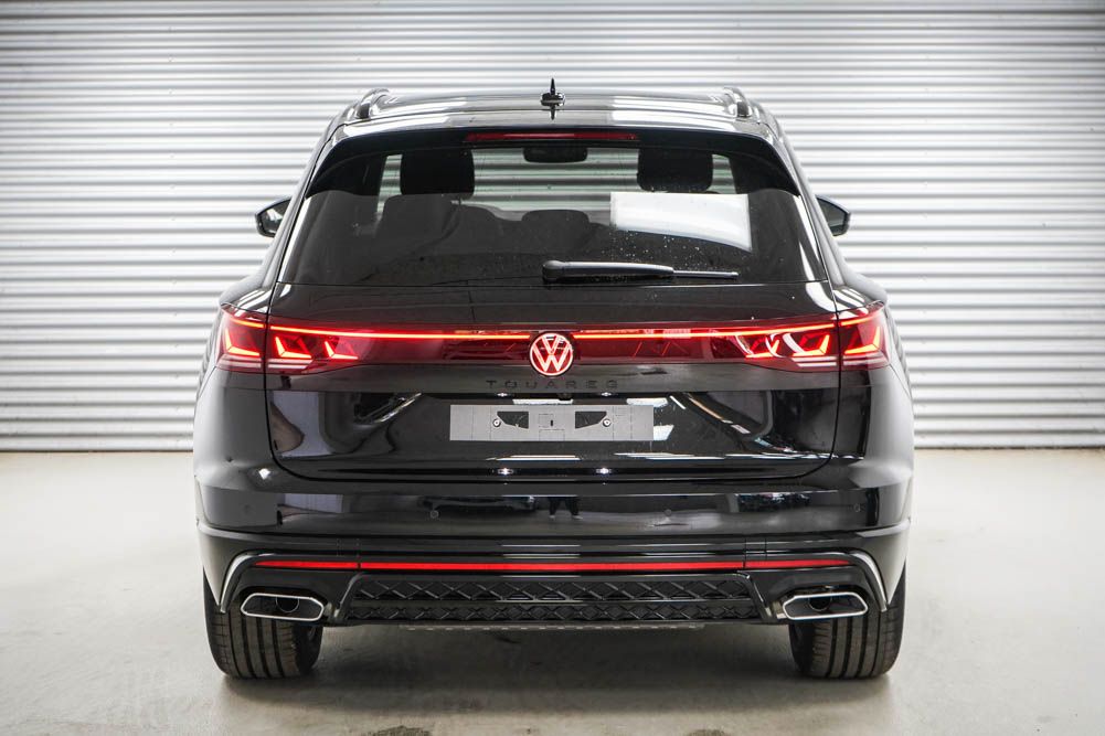 Volkswagen Touareg 2026 г. Чёрный, пробег 20 км