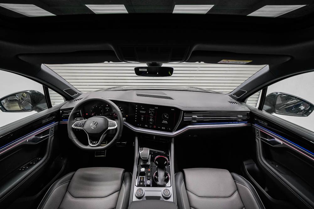 Volkswagen Touareg 2026 г. Чёрный, пробег 20 км