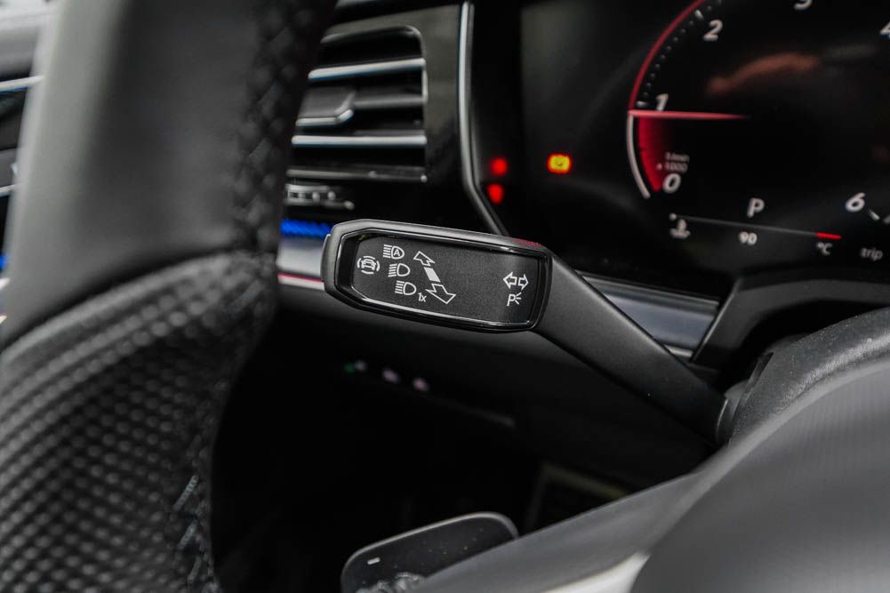 Volkswagen Touareg 2026 г. Чёрный, пробег 20 км