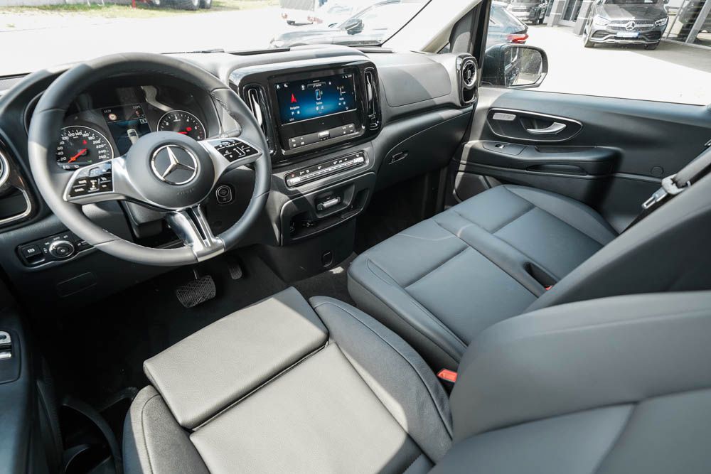 Mercedes-Benz Vito 2026 г. Чёрный, пробег 20 км