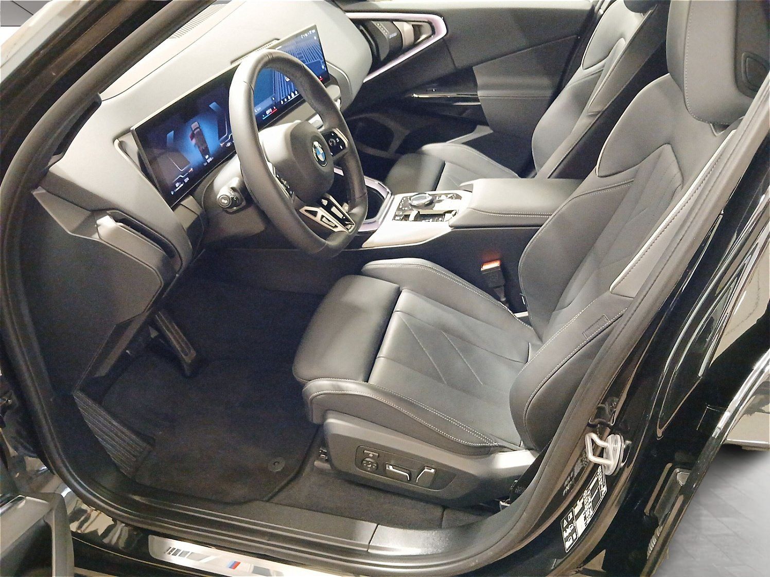 BMW X3 2026 г. Чёрный, пробег 13143 км