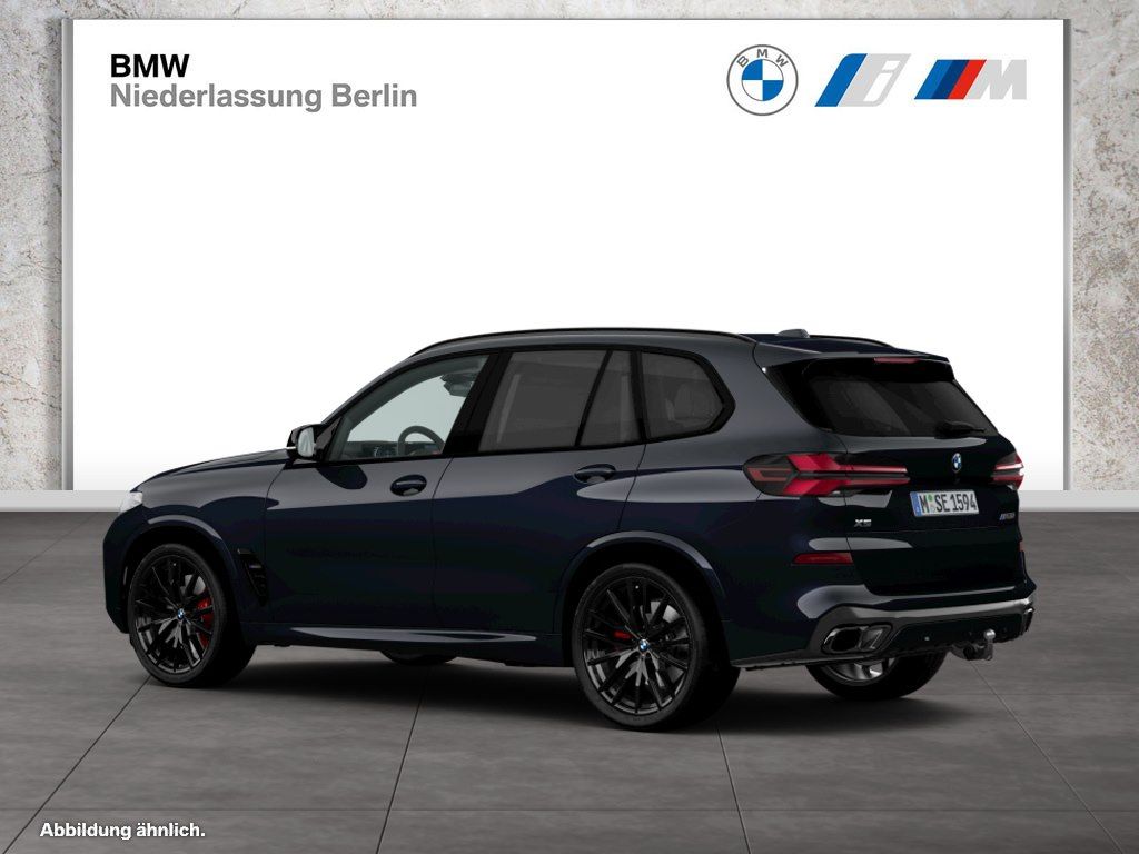 BMW X5 M60 2023 г. Чёрный, пробег 55058 км