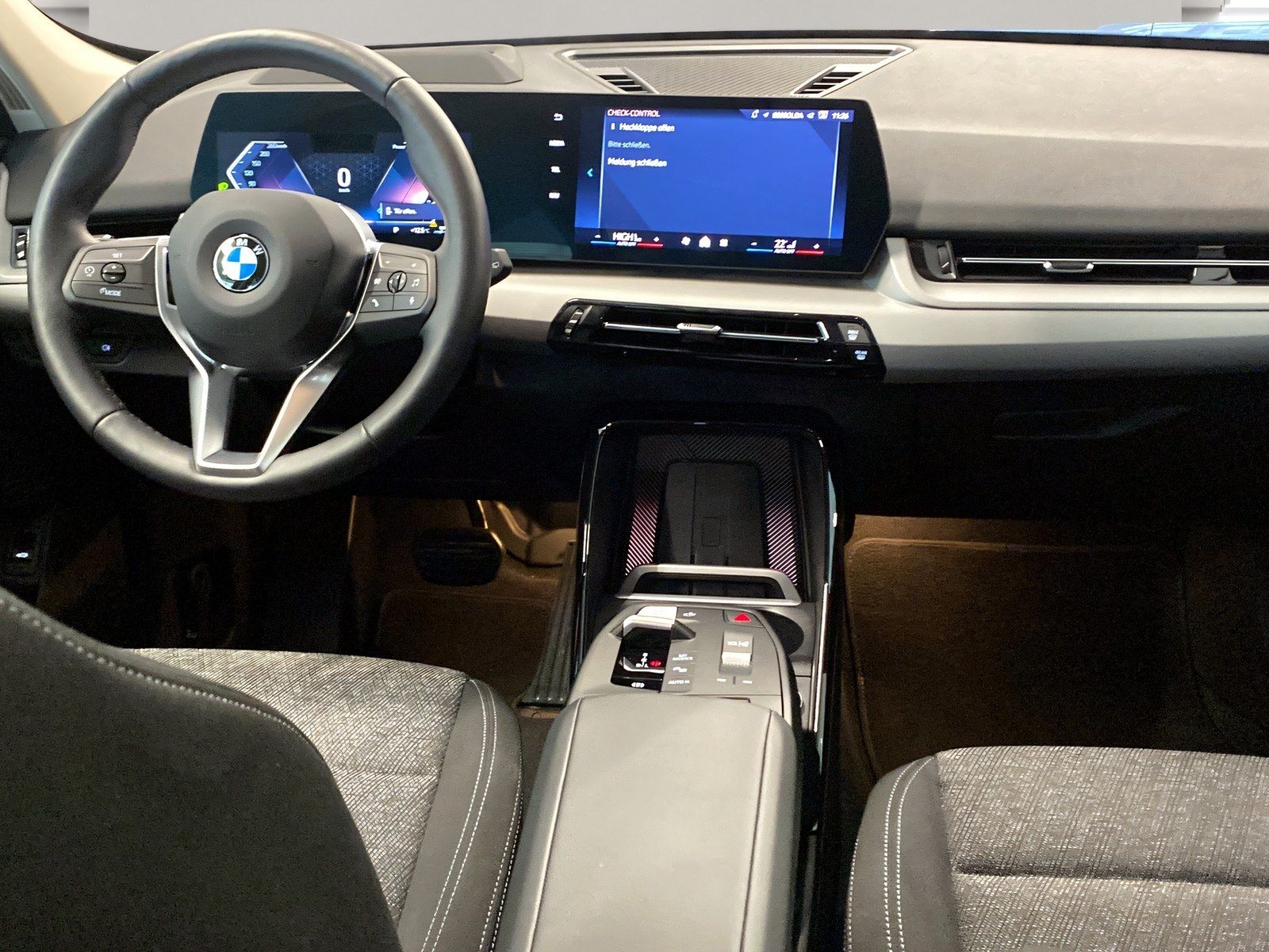 BMW X1 2025 г. Серебристый, пробег 14011 км