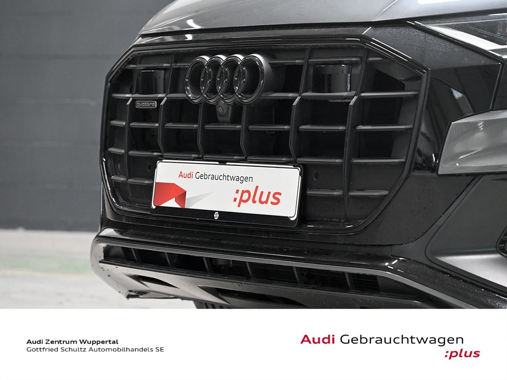 Audi Q8 2023 г. Серый, пробег 55766 км