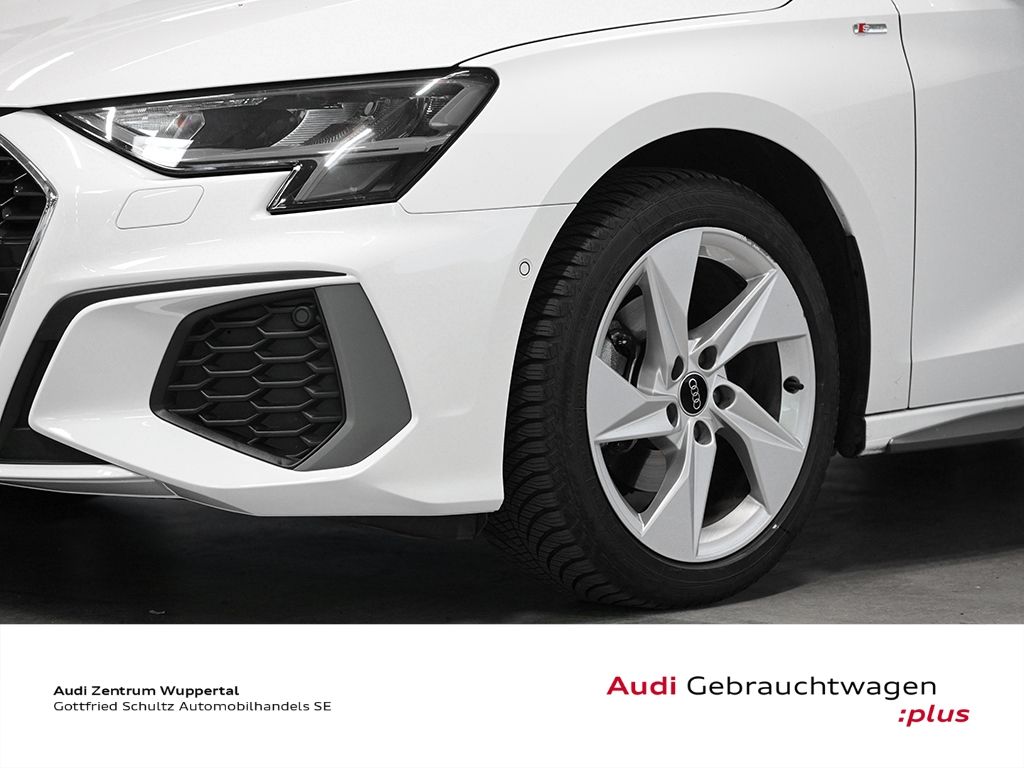 Audi A3 2023 г. Белый, пробег 36689 км
