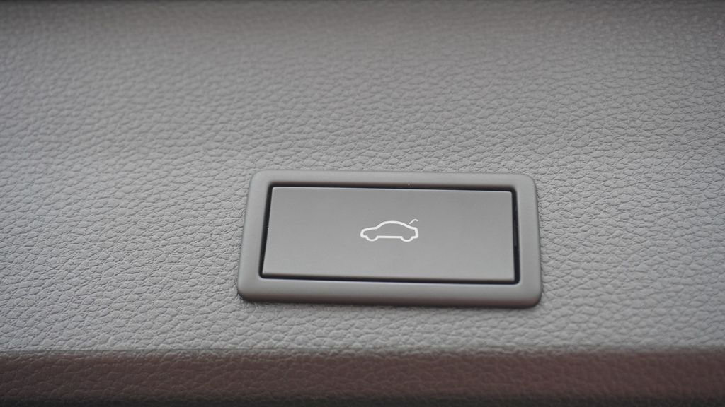 SEAT Ateca 2022 г. Серый, пробег 36784 км