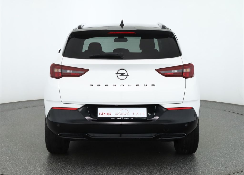 Opel GRANDLAND (X) 2023 г. Белый, пробег 39727 км