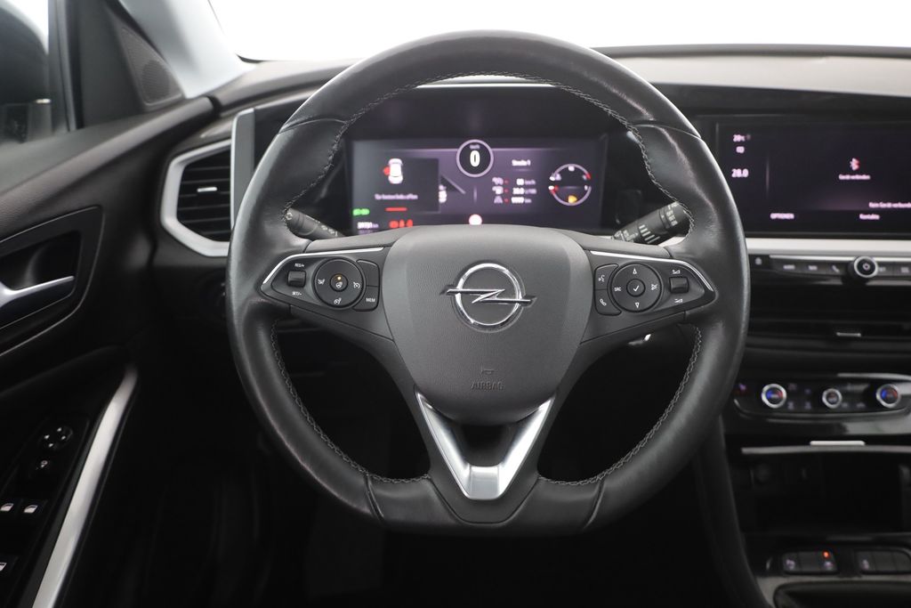 Opel GRANDLAND (X) 2023 г. Белый, пробег 39727 км