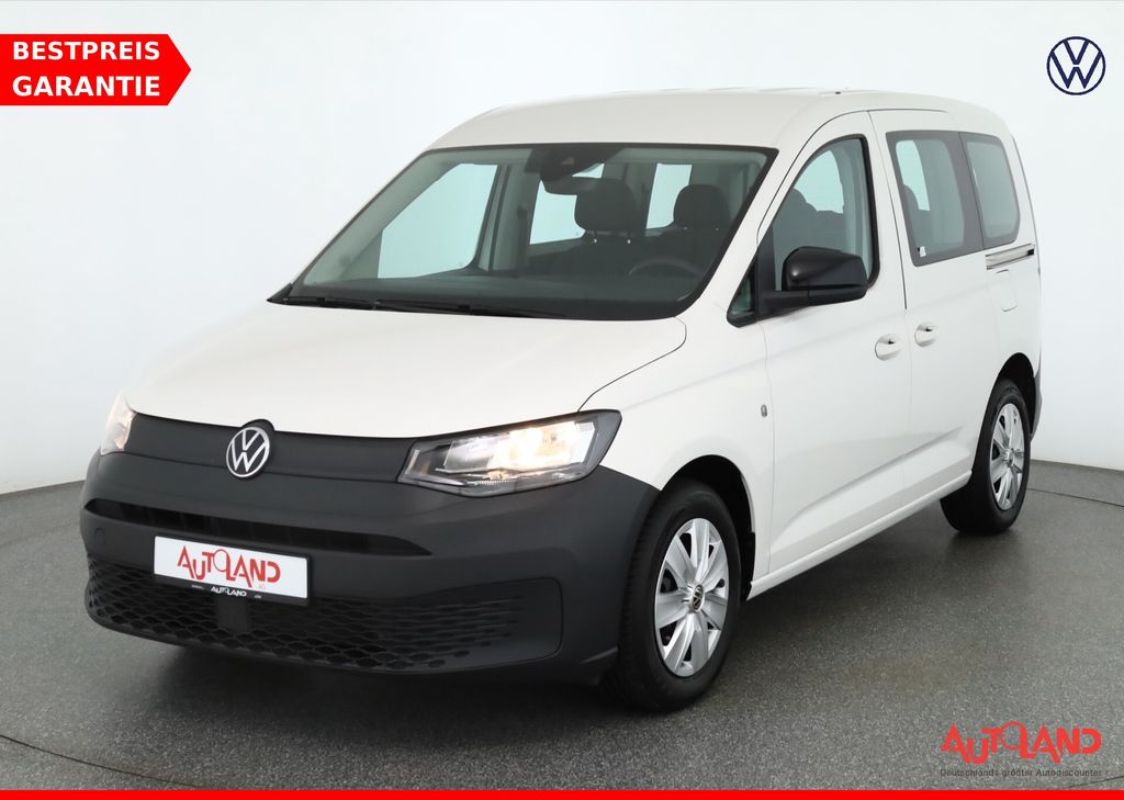 Volkswagen Caddy 2022 г. Белый, пробег 32150 км