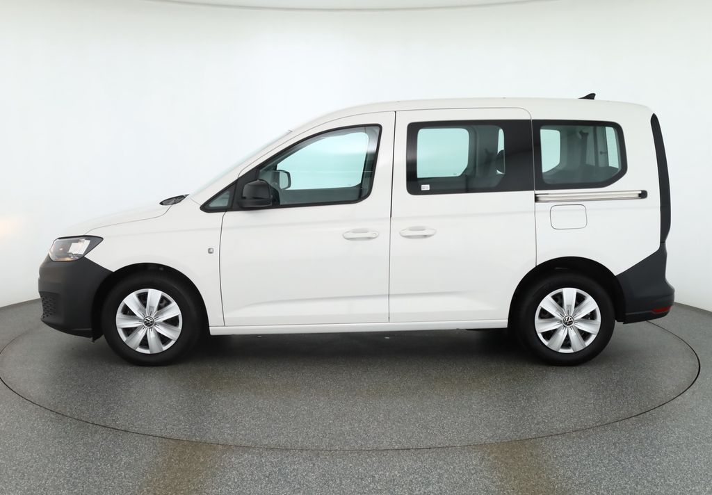 Volkswagen Caddy 2022 г. Белый, пробег 32150 км