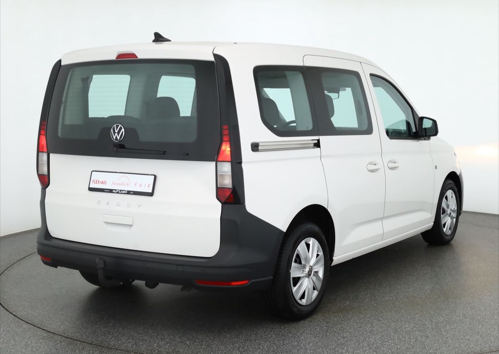 Volkswagen Caddy 2022 г. Белый, пробег 32150 км