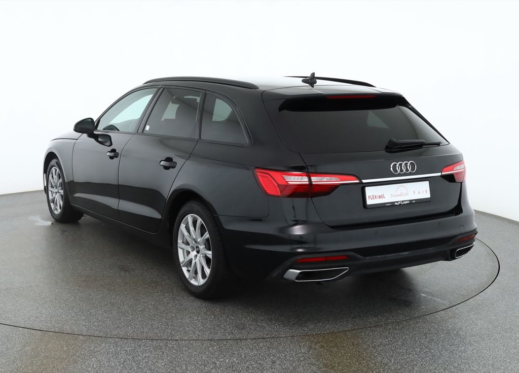 Audi A4 2022 г. Чёрный, пробег 54423 км