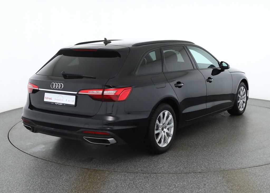 Audi A4 2022 г. Чёрный, пробег 54423 км