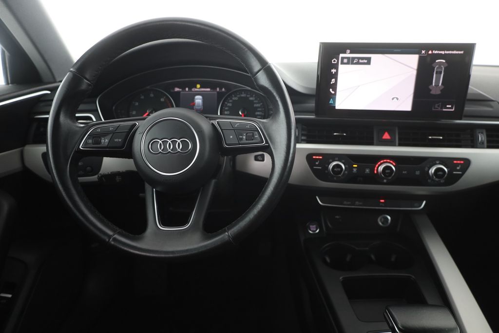 Audi A4 2022 г. Чёрный, пробег 54423 км