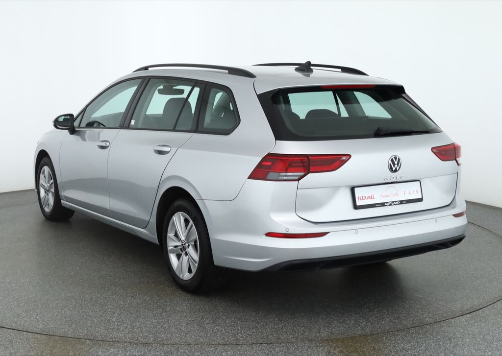 Volkswagen Golf 2024 г. Чёрный, пробег 32341 км