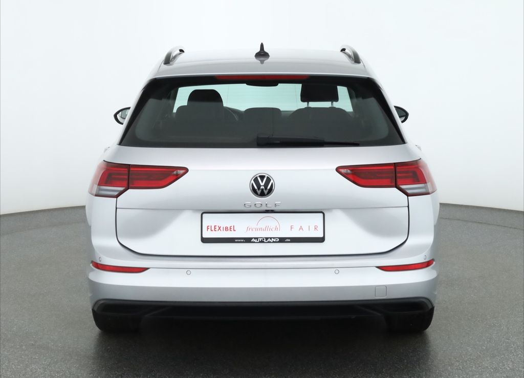Volkswagen Golf 2024 г. Чёрный, пробег 32341 км
