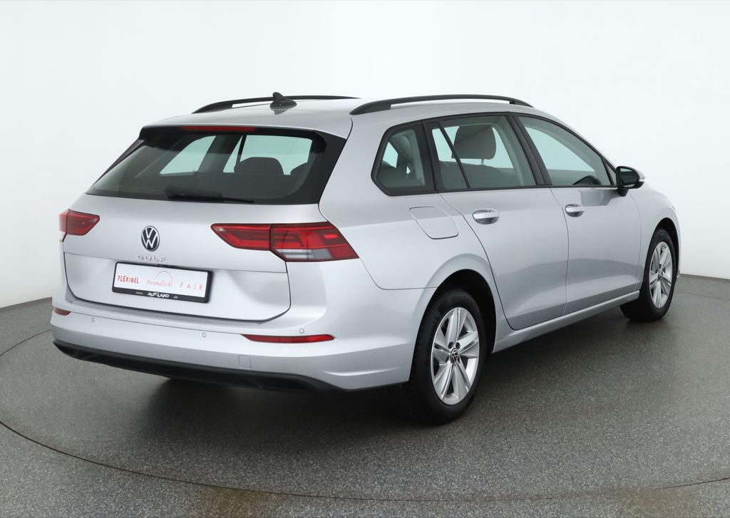 Volkswagen Golf 2024 г. Чёрный, пробег 32341 км