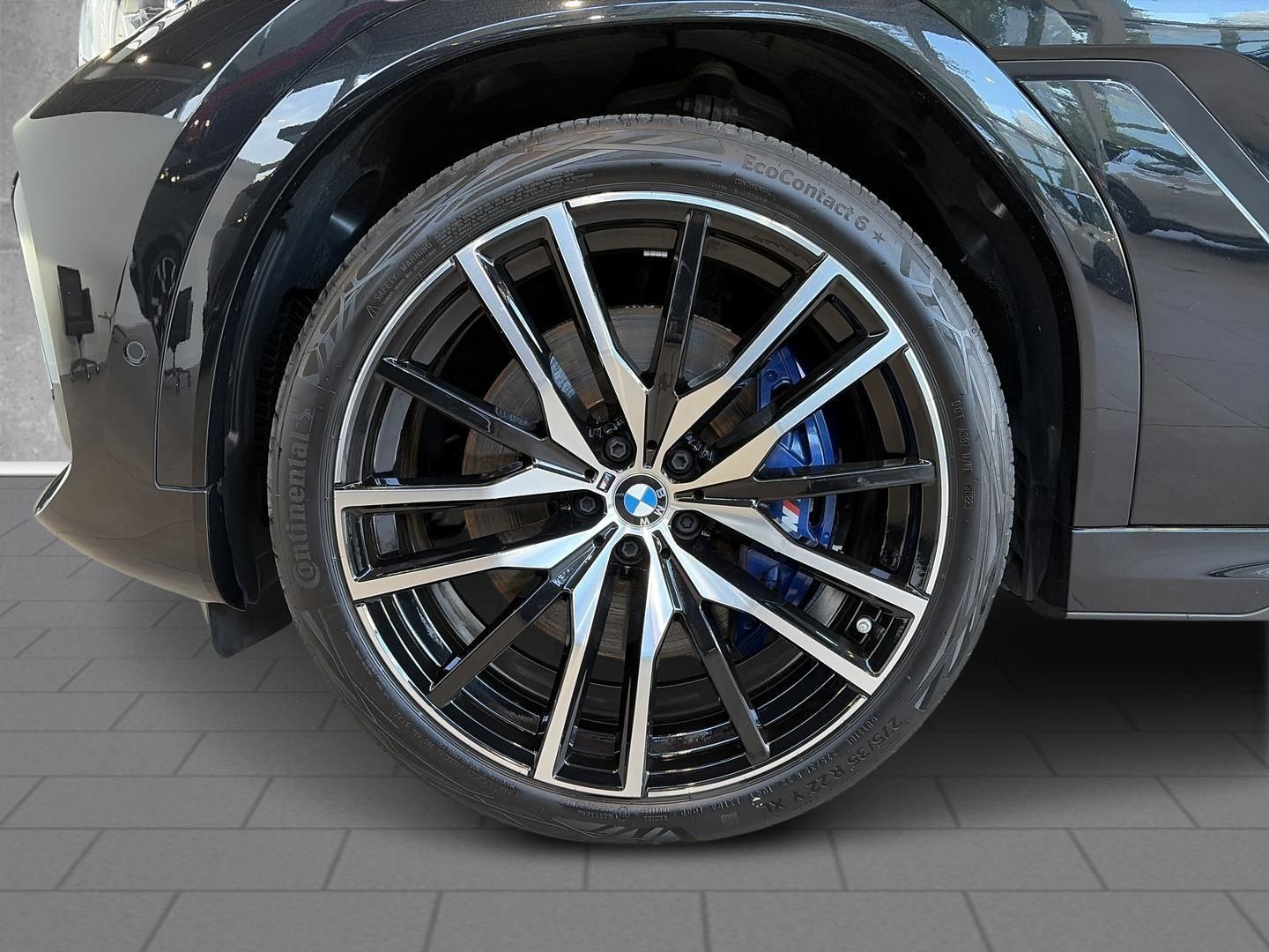 BMW X6 2022 г. Чёрный, пробег 37730 км