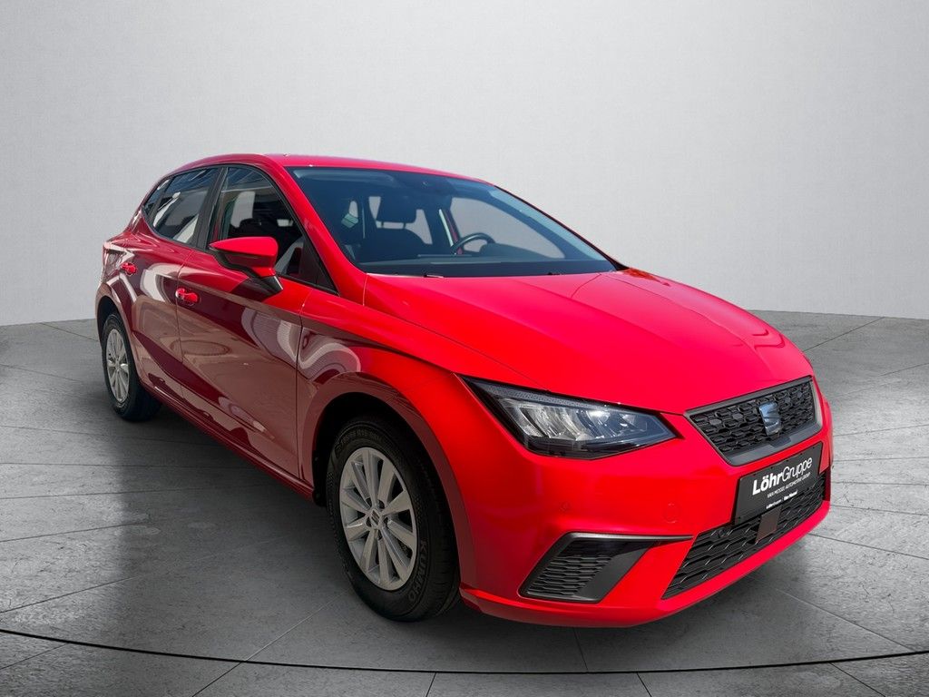 SEAT Ibiza 2023 г. Красный, пробег 55854 км
