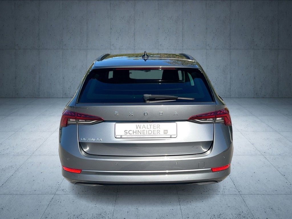 Skoda Octavia 2022 г. Серый, пробег 48400 км