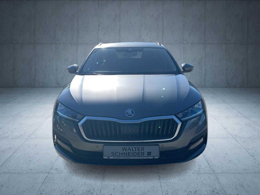 Skoda Octavia 2022 г. Серый, пробег 48400 км