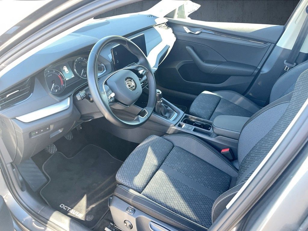 Skoda Octavia 2022 г. Серый, пробег 48400 км